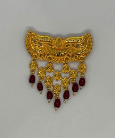 Gold -plated Rajasthani Rajputi Aad choker featuring red beads and heart design